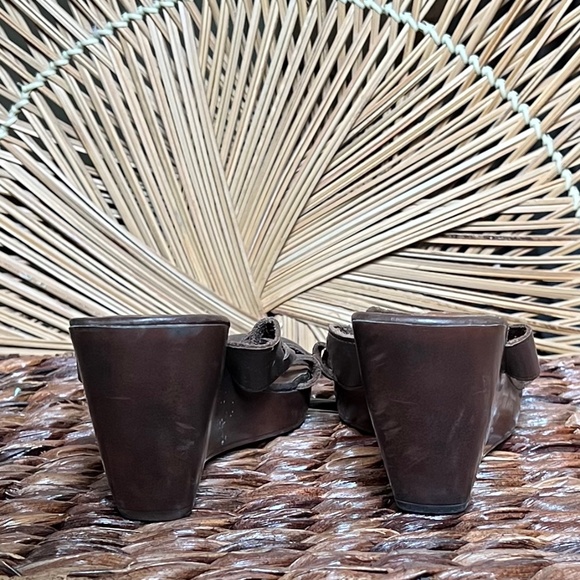 DEXTER - Picture 4 of 4